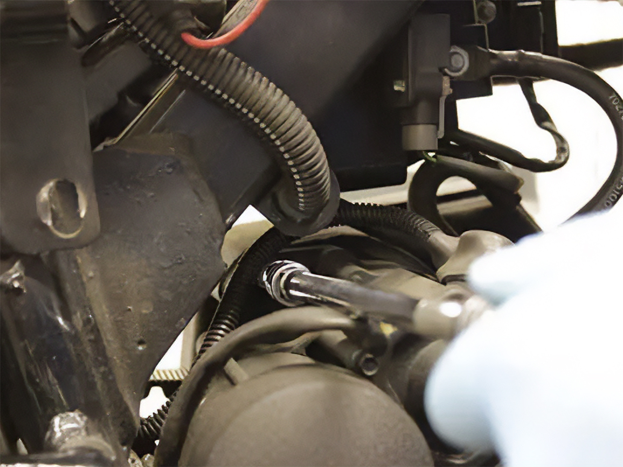 オルタネーターローターの取り外し