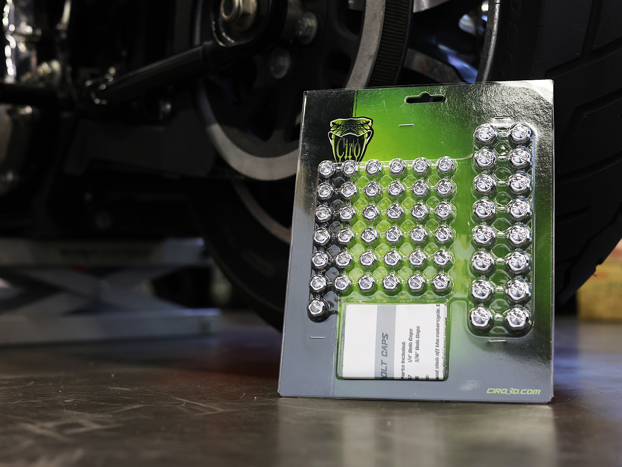 ボルトカバー全景