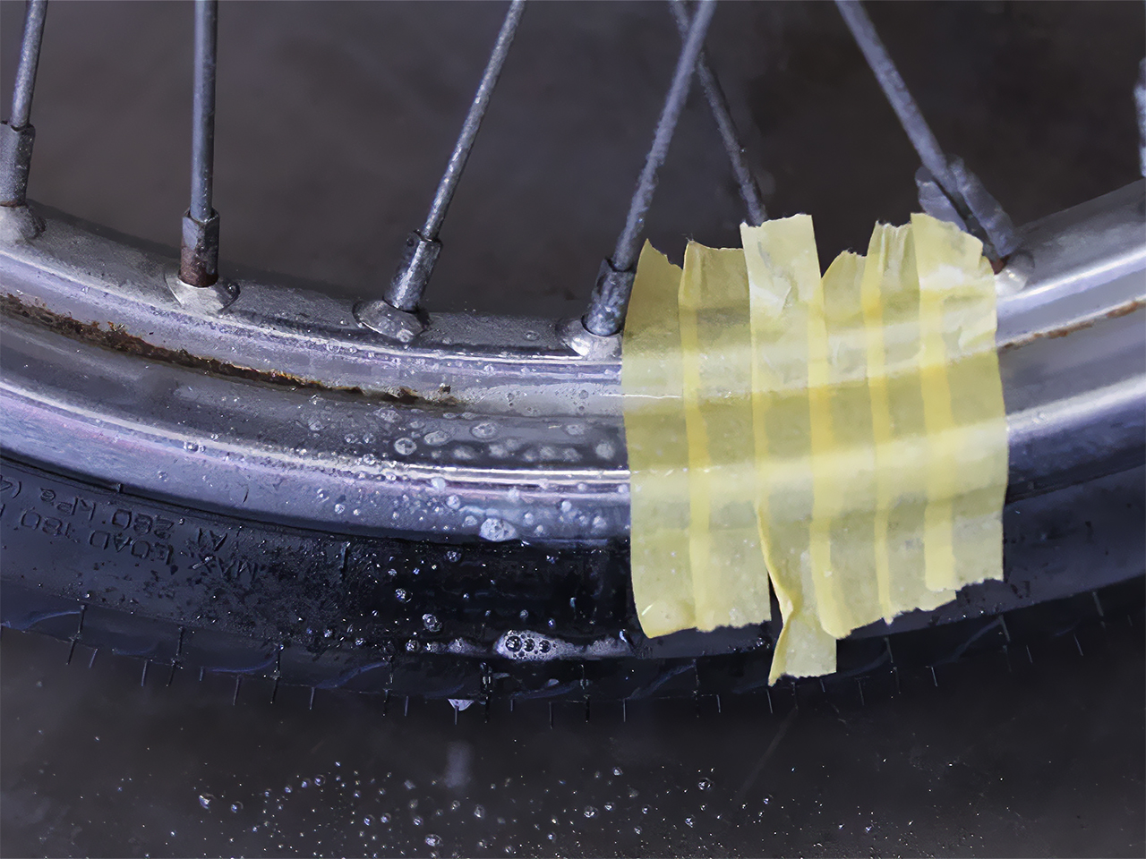 汚れが浮き上がってくる