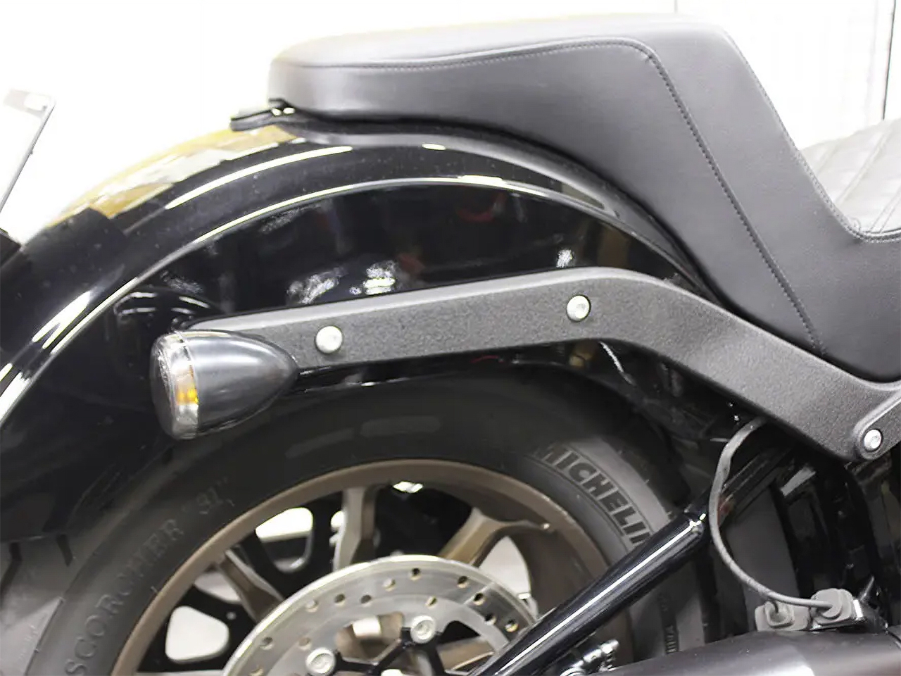 5Aと800mAのバッテリーテンダー