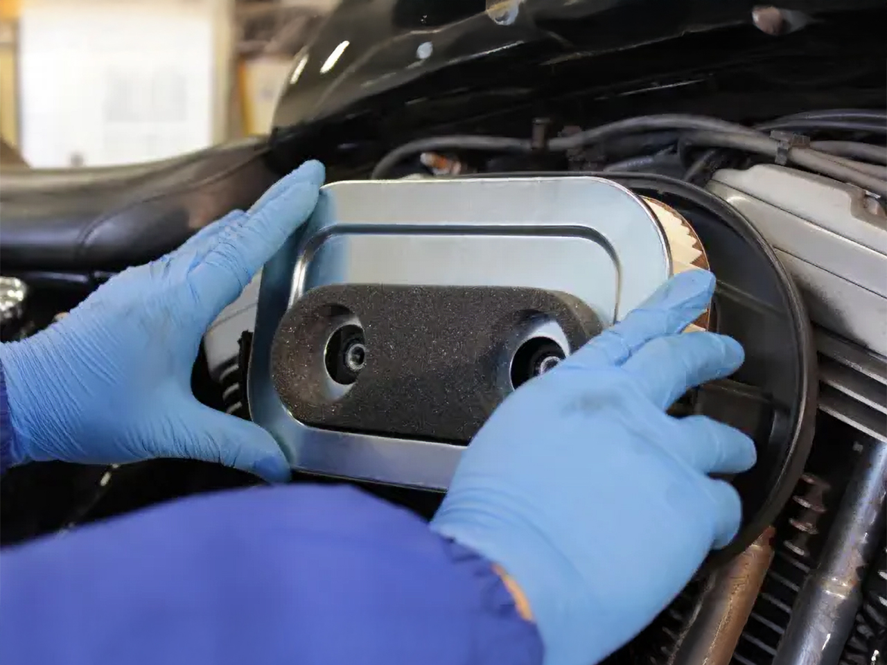 新しいエアフィルターの取り付け