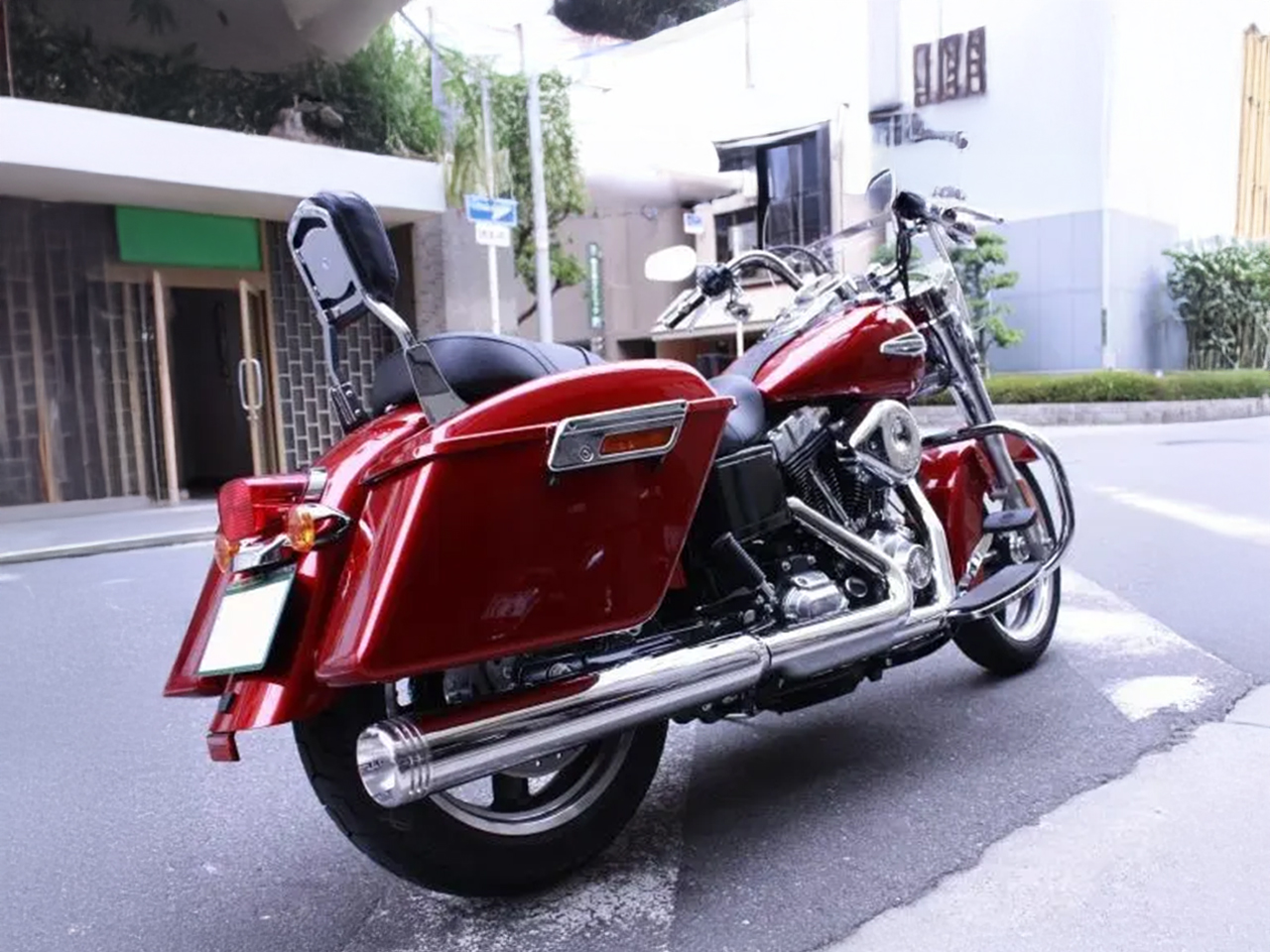 モーターステージのマフラー装着のハーレー