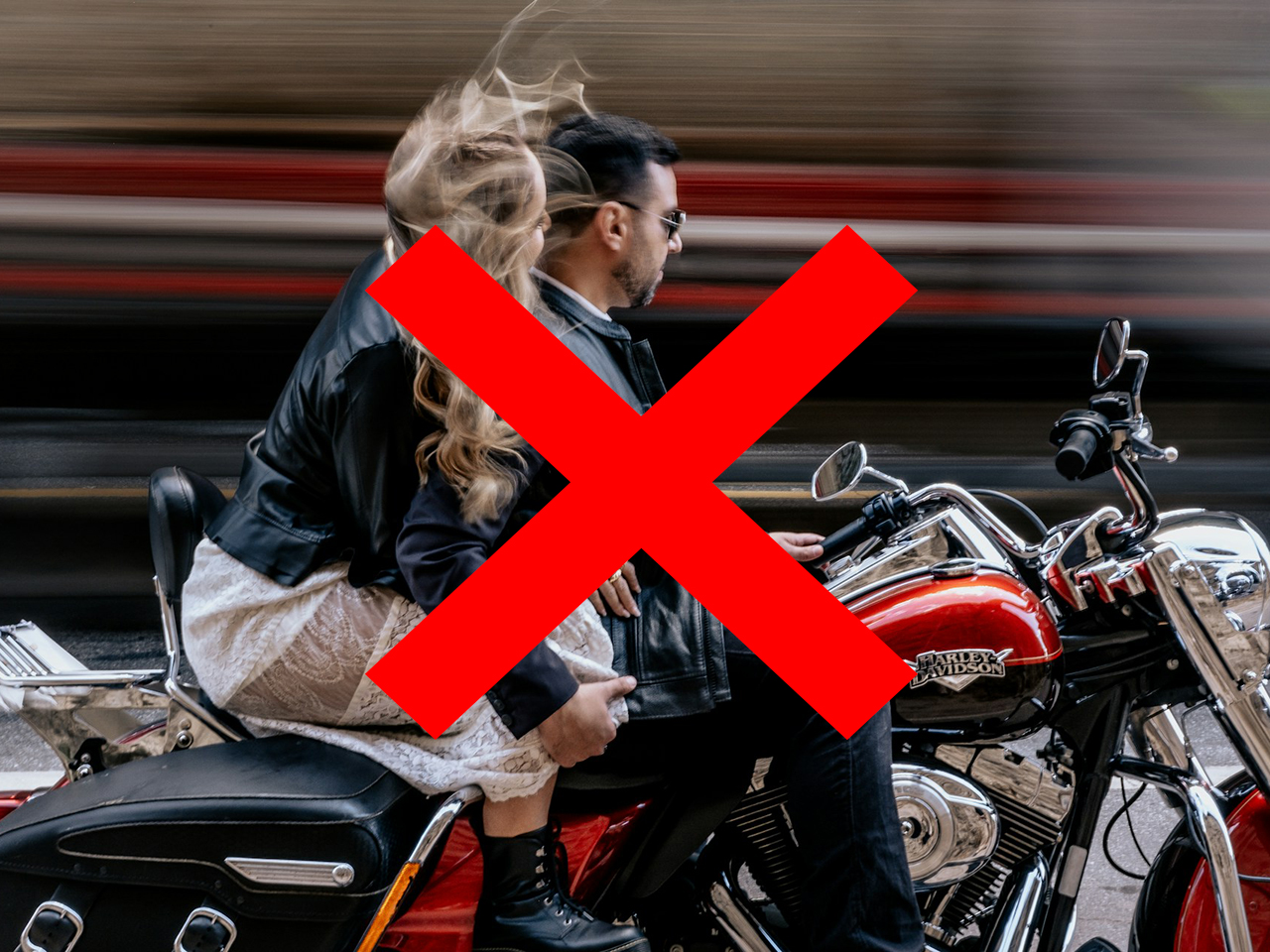 ショートマフラーのハーレー