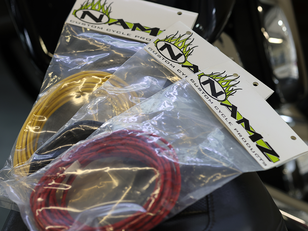 マスタングのソロシートとビブ