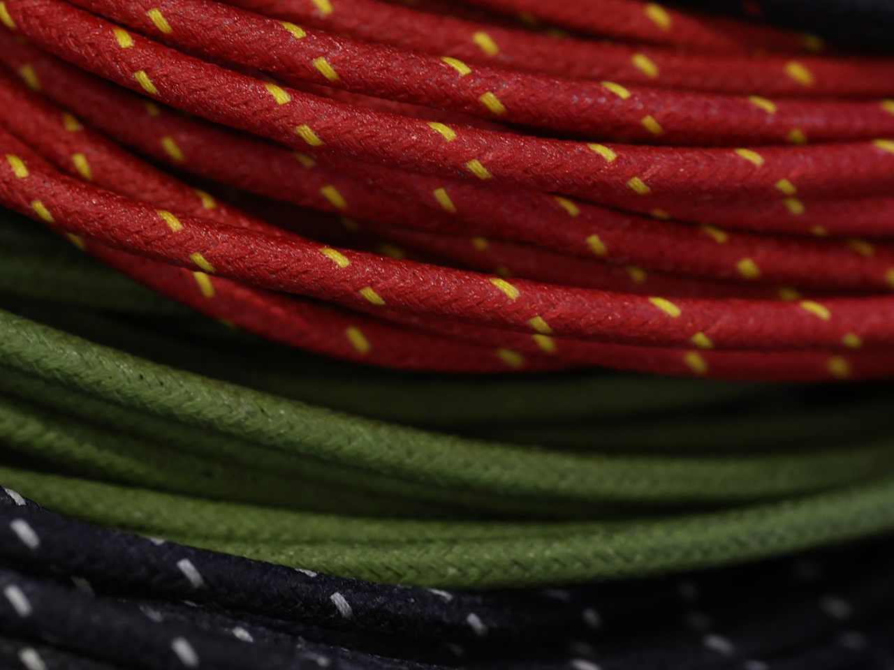 マスタングのソロシートとビブ